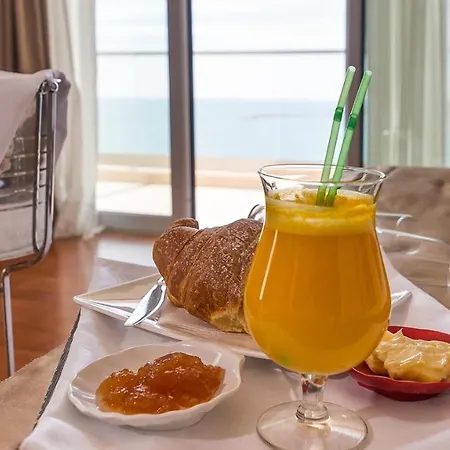 Deluxe & Executive By Rafaelo فندق Shëngjin