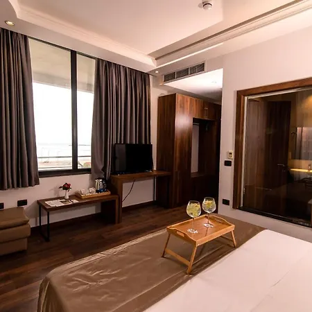 Deluxe & Executive By Rafaelo 5*
