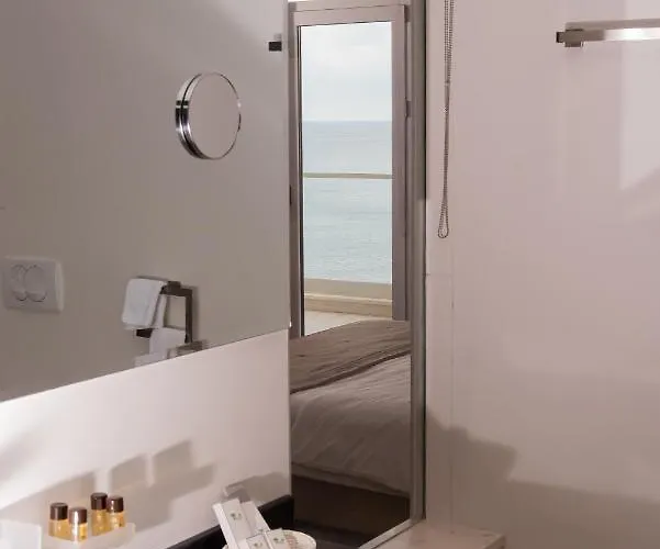 Deluxe & Executive By Rafaelo 5* Shëngjin